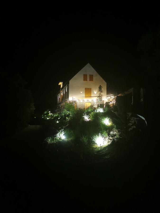 Illaberek Vendeghaz Hotel Sukoró Exterior foto