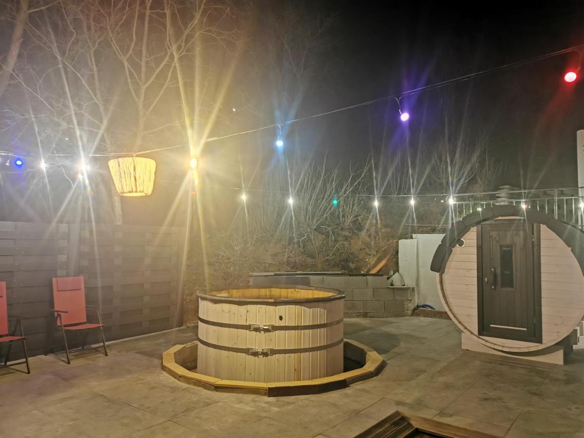 Illaberek Vendeghaz Hotel Sukoró Exterior foto