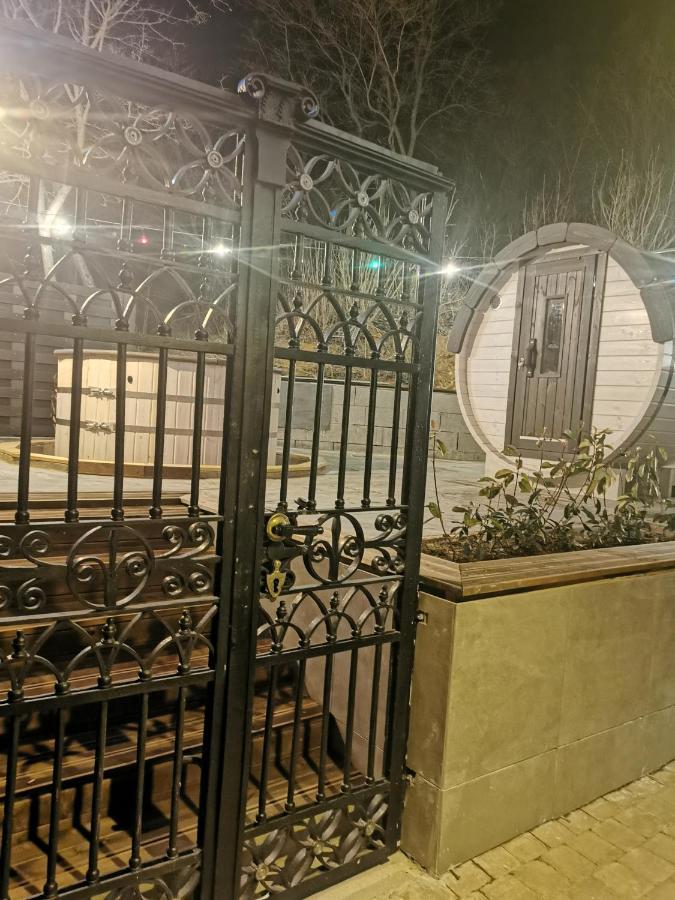 Illaberek Vendeghaz Hotel Sukoró Exterior foto