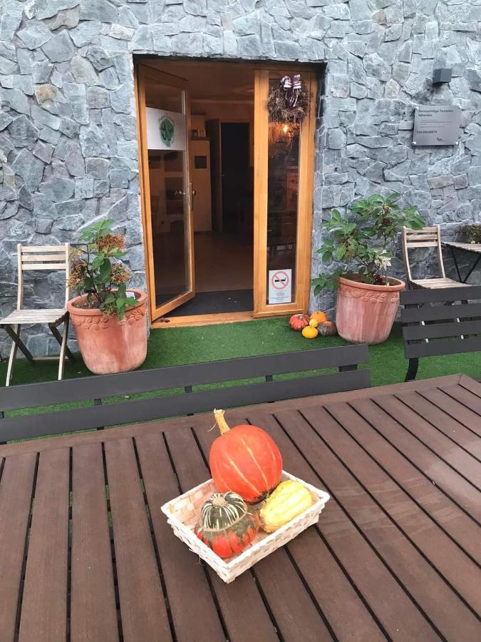 Illaberek Vendeghaz Hotel Sukoró Exterior foto